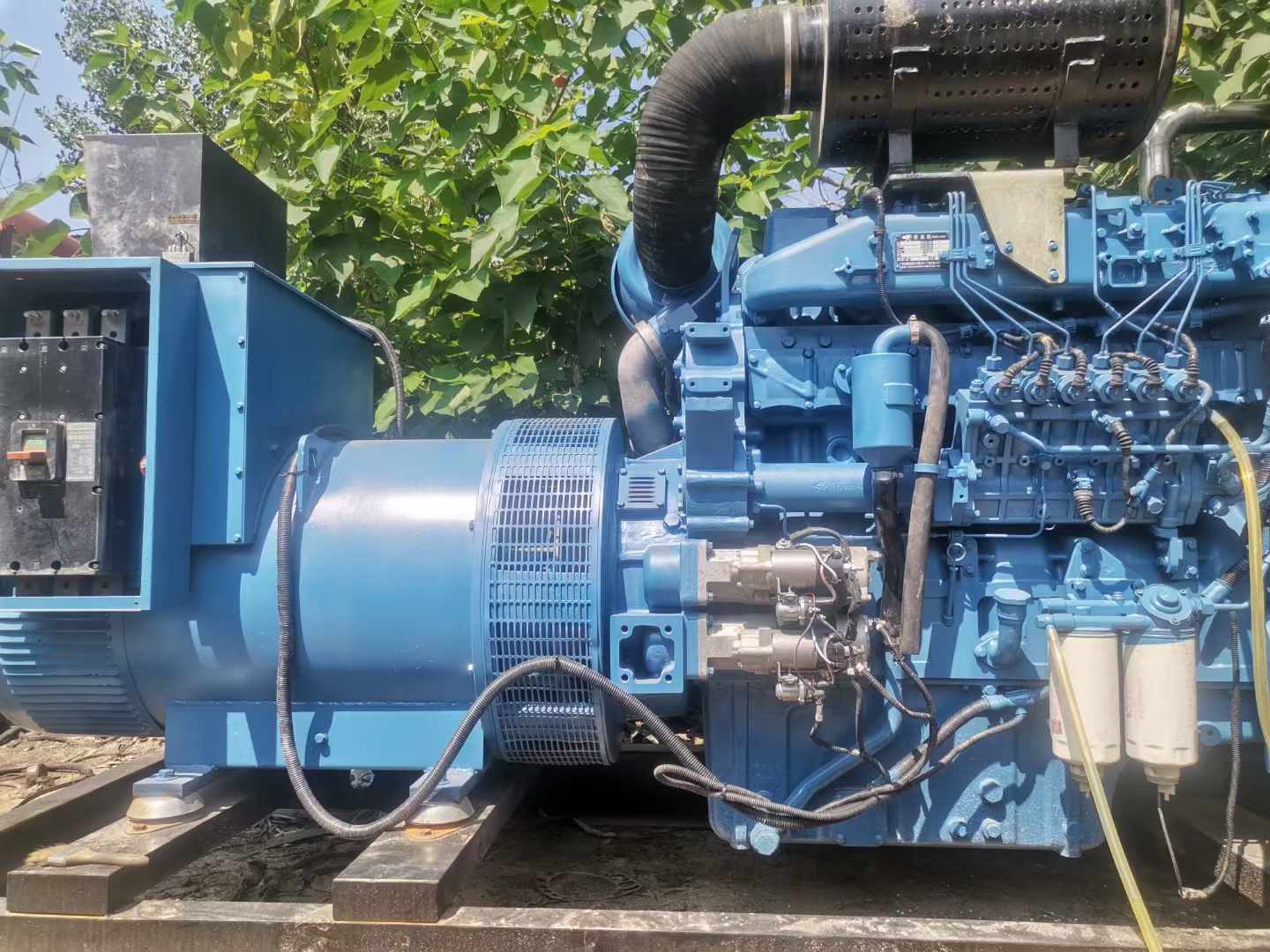 西岗详细说明降低 800kW 柴油发电机输出电流波动的方法