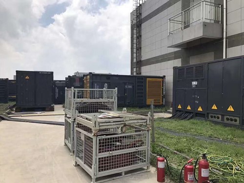 西岗除了定期检查，还有哪些方法可以及时发现接触式转速表探头的磨损？
